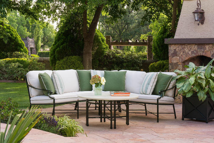Best Luxury Outdoor Furniture Brands - 2021 Update