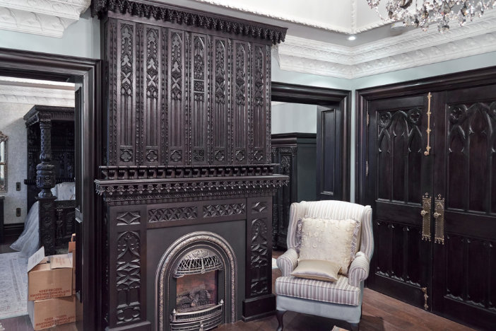 Gothic interior design style - Woodcarvers Guild